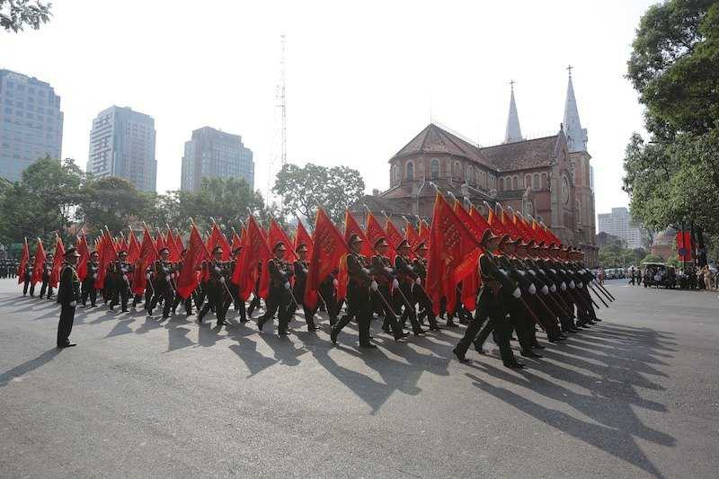 Hình ảnh đầu tiên lễ diễu binh mừng 40 năm ngày thống nhất