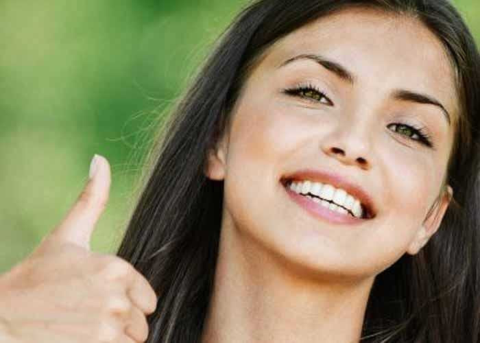 Vệ sinh hệ hô hấp: Tương tự như khi tập thể dục, bạn thường hít thở thật sâu sau khi cười hết cỡ, việc hít thở này ngay lập tức sẽ làm thông thoáng các đường dẫn khí, gia tăng lượng oxy hít vào. 