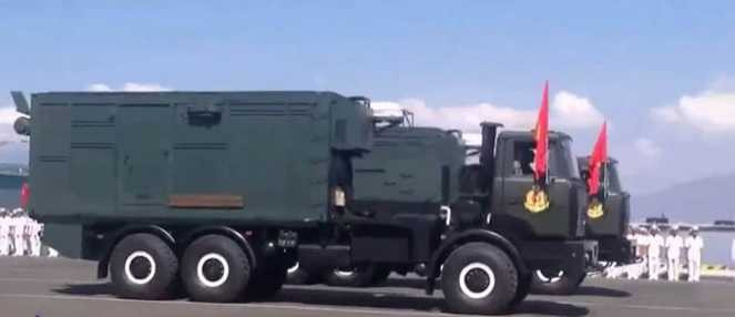 Dàn xe oai hùng ở lễ kỷ niệm 60 năm thành lập Hải quân Việt Nam