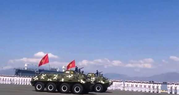 Dàn xe oai hùng ở lễ kỷ niệm 60 năm thành lập Hải quân Việt Nam