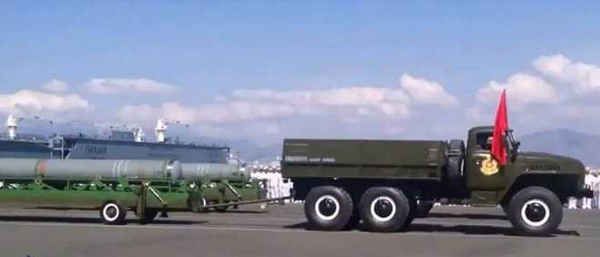 Dàn xe oai hùng ở lễ kỷ niệm 60 năm thành lập Hải quân Việt Nam