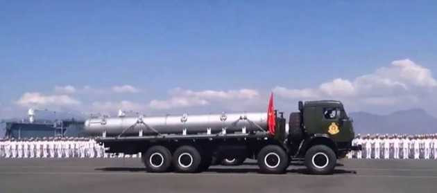 Dàn xe oai hùng ở lễ kỷ niệm 60 năm thành lập Hải quân Việt Nam