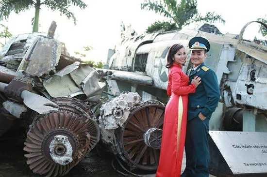 Sau 7 tháng quen và yêu nhau, cuối cùng, cặp đôi Đức Phong – Thanh Hoa đã đi tới một kết cục viên mãn bằng đám cưới ngọt ngào.