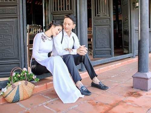 Được biết, Năm Hoàng và Cẩm Nhung đã mất tới 2 tháng liền để chuẩn bị cho sự ra mắt 'siêu phẩm' của riêng mình. 