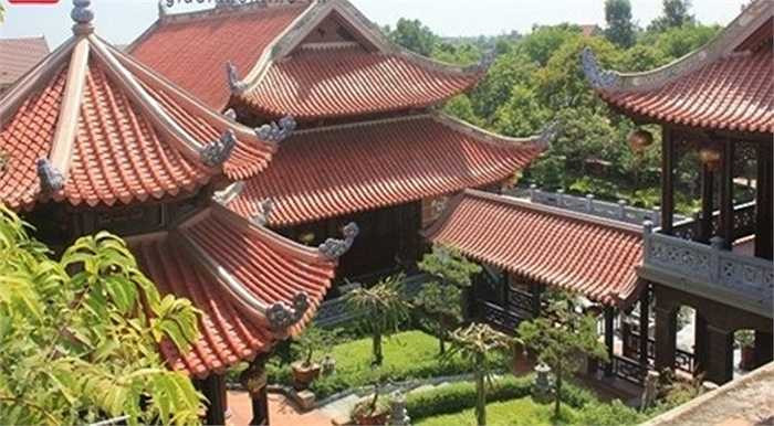 Khuôn viên ngôi nhà gỗ tiền tỷ nhìn từ trên cao xuống. Ảnh: Gia đình Việt Nam.