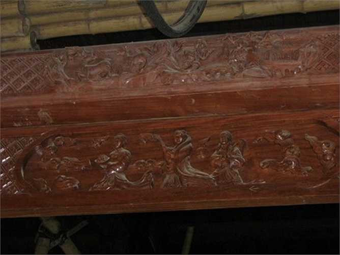 Ước tính số tiền chi cho hàng trăm mét khối gỗ của đại gia Cường cả chục tỷ đồng. Nhiều đồn đoán dinh thự bằng gỗ này được xây dựng làm của hồi môn cho con gái đại gia Cường.