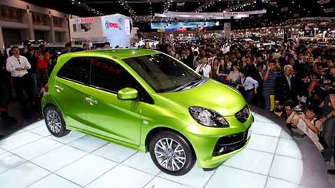 Ôtô giá 200 triệu đồng: “Nhìn người mà ngẫm đến ta”