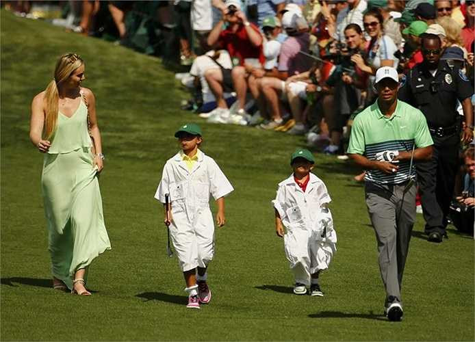 Lindsey Vonn thường xuyên xuất hiện cổ vũ cho tay golf từng đứng số một thế giới ở các giải đấu