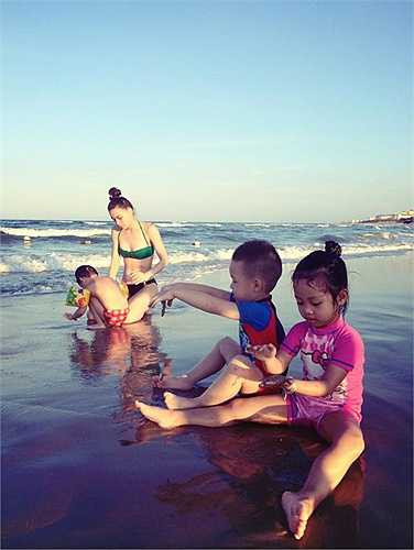 Lần diện bikini hiếm hoi của nữ hoàng giải trí.