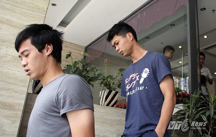 Công Phượng cùng Văn Toàn đi ăn trưa.
