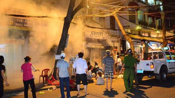 Cháy dữ dội ở trung tâm Sài Gòn, bé gái hai tuổi tử vong
