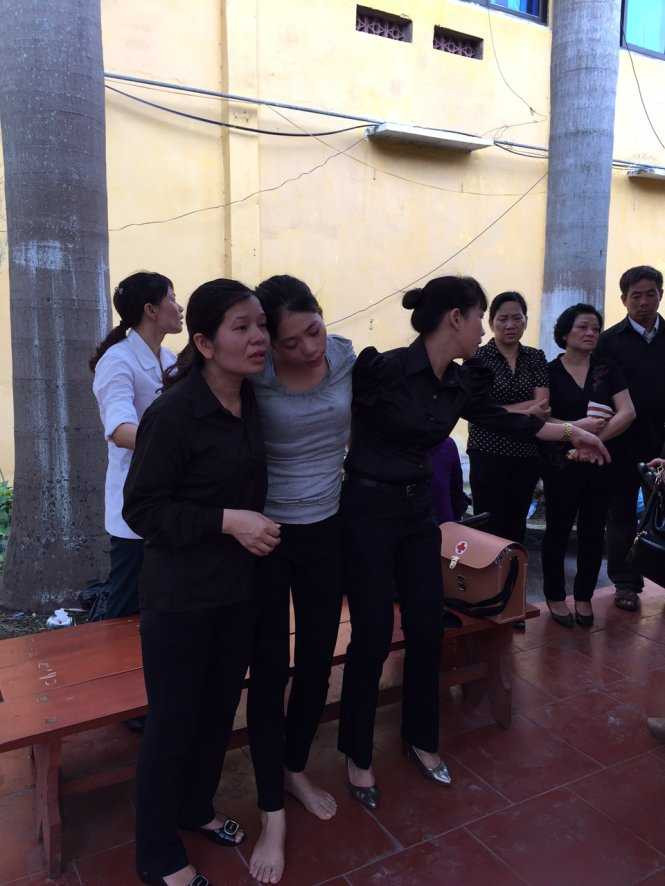 Nghẹn ngào đưa di cốt phi công Su-22 rơi ở Bình Thuận về quê nhà