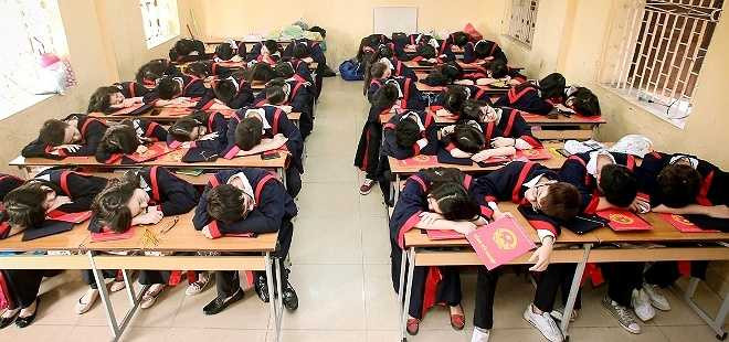 Lớp học thân thương không thể nào thiếu trong bộ ảnh kỷ yếu cuối năm.