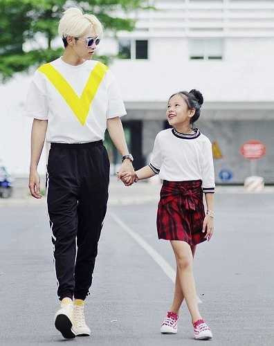 Nhiều người ưu ái gọi Minh Tuấn với biệt hiệu: 'Anh trai của năm'