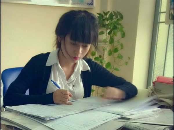 Cô giáo xinh như hot girl