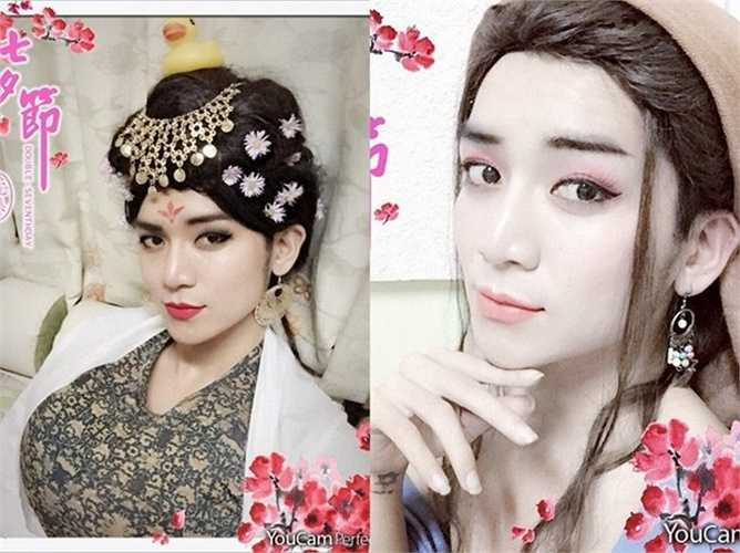 Chính điều này đã dẫn đến trào lưu chế các bức ảnh với bông hoa màu đỏ ở giữa trán 