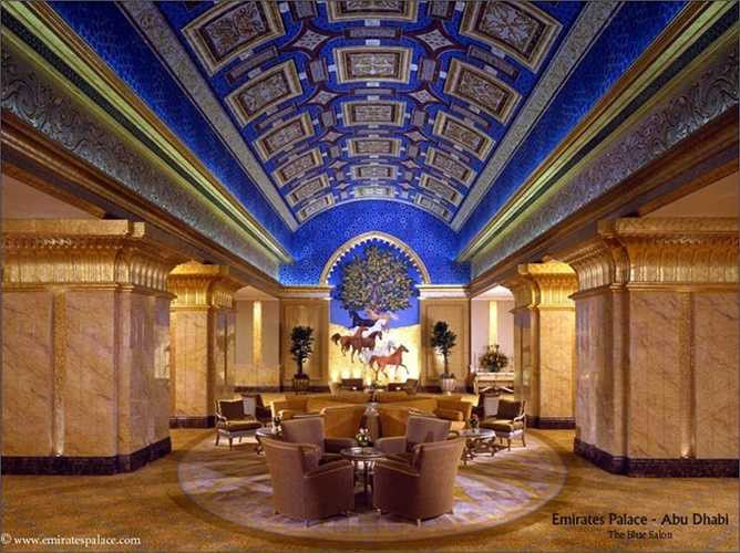 Bom tấn 2015, Fast and Furious 7 cũng có một số phân đoạn được quay tại khách sạn này và đã gây ấn tượng mạnh cho khán giả