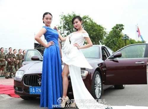 Đây là chất liệu vintage mới tái xuất và đang 'lên ngôi' tại Trung Quốc và cả Việt Nam.
