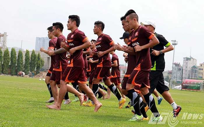 Sáng nay, ĐT Việt Nam tiếp nhận thêm 4 'viện binh' từ đội U23 (Ảnh: Quang Minh)