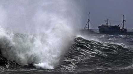 Bão Noul hoành hành, biển Đông gió giật khủng khiếp