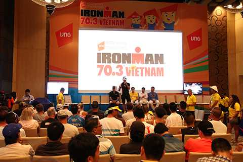 IRONMAN 70.3, sự kiện thể thao, lần đầu tiên, Việt Nam, Đà Nẵng, 3 môn phối hợp, marathon