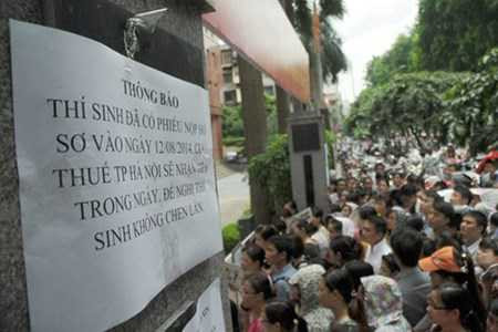 Thủ khoa trượt công chức vì chất lượng giáo dục đi xuống?