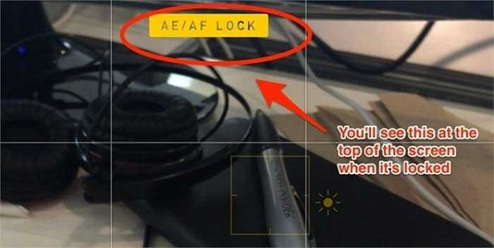 Chạm và giữ màn hình để khóa đo sáng, sau đó bạn không phải điều chỉnh chúng lần chụp tiếp theo. 