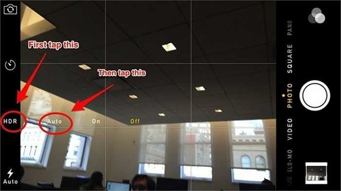 Bạn nên bật chế độ chụp Auto HDR. Nó sẽ chụp 3 tấm ảnh ở các mức đo sáng khác nhau rồi kết hợp những phần đẹp nhất. Để lựa chọn, mở máy ảnh, chọn HDR, chọn Auto. 