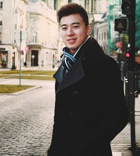 Có được thành quả này, Lân đã nỗ lực cố gắng rất nhiều. 'Mình biết là họ sẽ xét học bổng hoàn toàn dựa trên năng lực (merit-based) chứ không phải gia cảnh (need-based) nên luôn phải nỗ lực 200% để đảm bảo mọi thứ trong hồ sơ của mình được đẹp nhất', Lân nói.