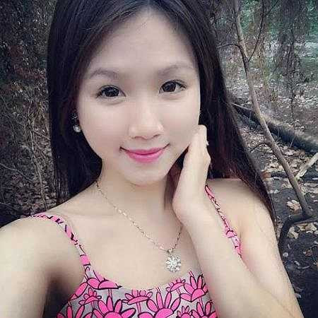 Ước mơ của cô bạn này là trở thành một nữ biên tập viên giỏi, có khả năng viết tốt. 