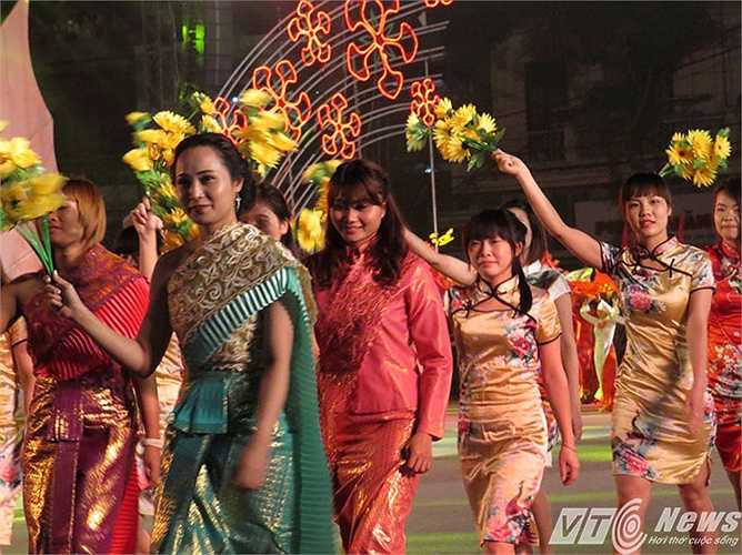 Đoàn đại biểu các thành phố của một số nước bạn kết nghĩa với TP Hải Phòng