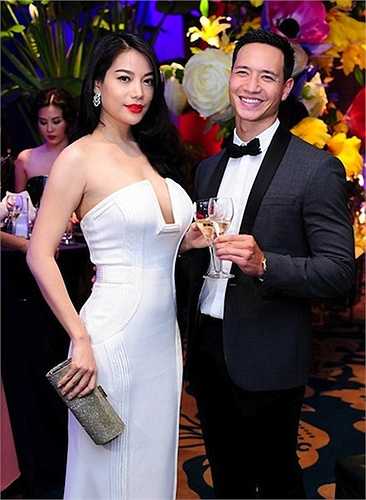 Mỹ nhân 'Hương ga' thường xuyên 'đốt mắt' người hâm mộ khi xuất hiện với những bộ váy cut - out táo bạo hay xuyên thấu gợi cảm