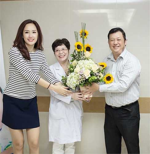 Hình ảnh trẻ trung đời thường của Hoa hậu Việt Nam 2006 nhận được nhiều lời khen ngợi của khán giả.