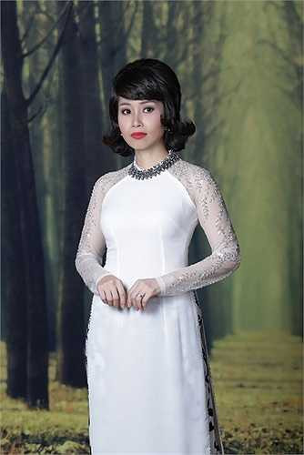 'Với Tự tình quê hương 5, Ly mong chương trình sẽ diễn ra thành công, được khán giả yêu mến, chứ không kì vọng vào doanh thu, tiền không lại đâu (cười).'