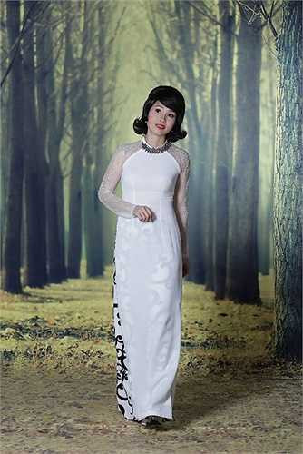 Nói về chương trình lần này, đó là một quá trình, có cả sự trải nghiệm riêng của ca sĩ Cẩm Ly trong cuộc sống lẫn cái nhìn sâu sắc hơn về thời cuộc âm nhạc cũng như cần gì nhất cho Tự tình quê hương thời điểm này.