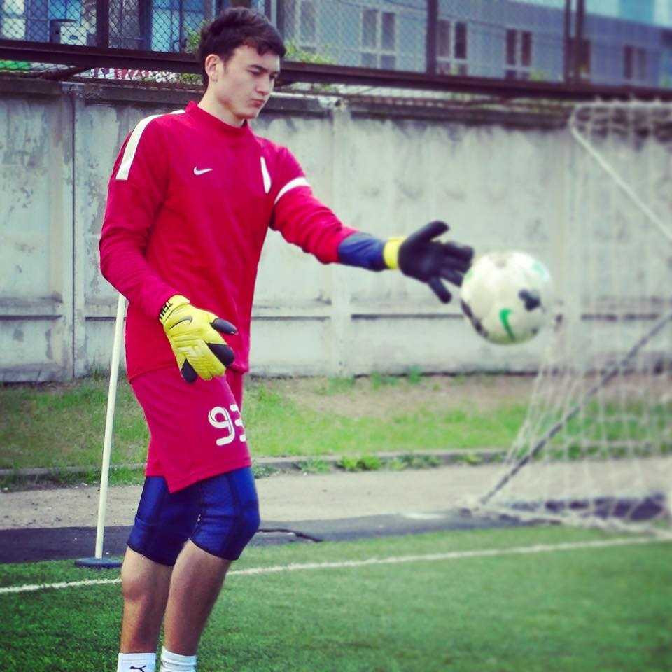 Văn Lâm có thể hình tốt và chuyên môn khá so với mặt bằng chung các thủ môn ở lứa U23