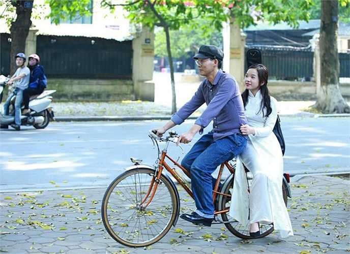 Tú Linh và bố mình là nghệ sỹ Anh Tú.