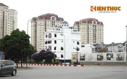 Công trình vô cùng nổi bật về độ hoành tráng. 