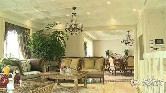 Phong cách Ba Rốc cổ điển bên trong biệt thự xa hoa của Trương Đình. 