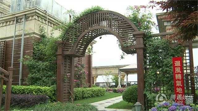 Thêm một số hình ảnh về biệt thự đẹp như mơ của Trương Đình: