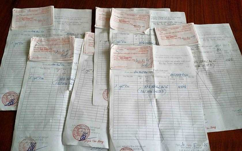 Chính quyền tổ chức chặn xe thu ‘phí lạ’ trên đường