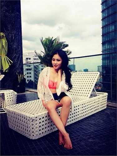 Từ một cô gái trong sáng khi thi The Voice, Hương Tràm đã 'biến hóa' thành hình tượng 'gái hư' nhanh chóng.