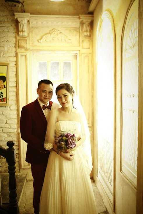 Chỉ đến khi tổ chức đám cưới, ảnh cưới của danh hài mới được công bố.