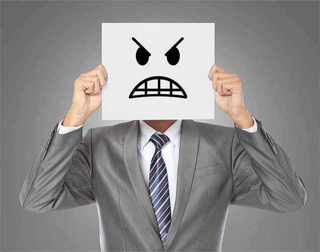 Nếu bạn bực tức trong công việc: Hãy chuyển hướng tâm trí của bạn và suy nghĩ điều gì là quan trọng cho công việc. Ngừng viết thư cho cấp dưới hoặc người giám sát của bạn. Bởi vì khi bạn tức giận, bạn có thể viết điều gây khó chịu cho người khác. Khi đó, bạn chỉ cần đi ra ngoài và uống cà phê với bạn bè, bạn sẽ được thư giãn.