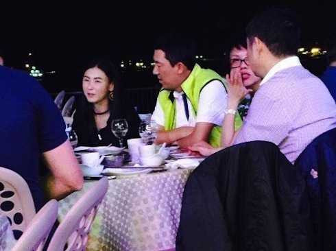 Trương Bá Chi đang 'cặp kè' với đại gia họ Tôn. 