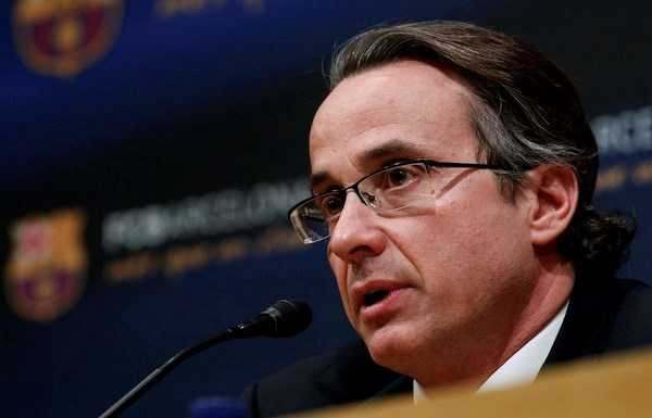 Phó chủ tịch Barca - Jaiver Faus nhún nhường Lionel Messi