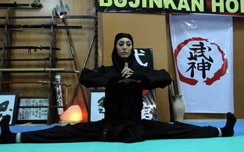 Ninja nữ Iran luyện tập