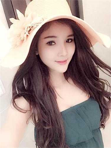 Cô bạn có yêu thích câu châm ngôn: 'Không ngừng hoàn thiện bản, tìm tòi và học hỏi.