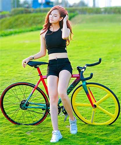 Cấp III, Như được giáo viên tin tưởng giao cho nhiệm vụ Bí thư chi đoàn, lớp phó học tập.