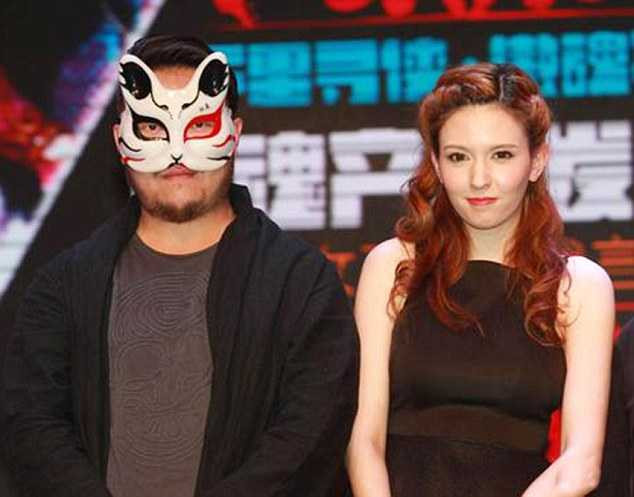 tỷ phú Trung Quốc thuê diễn viên khiêu dâm Nhật Bản làm trợ lý riêng